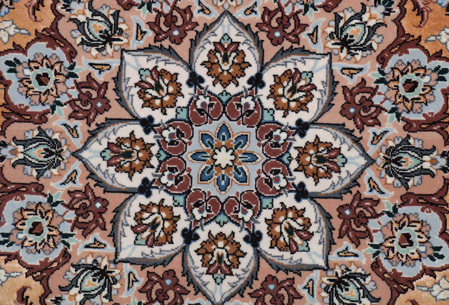 Medallion Isfahan Carpet